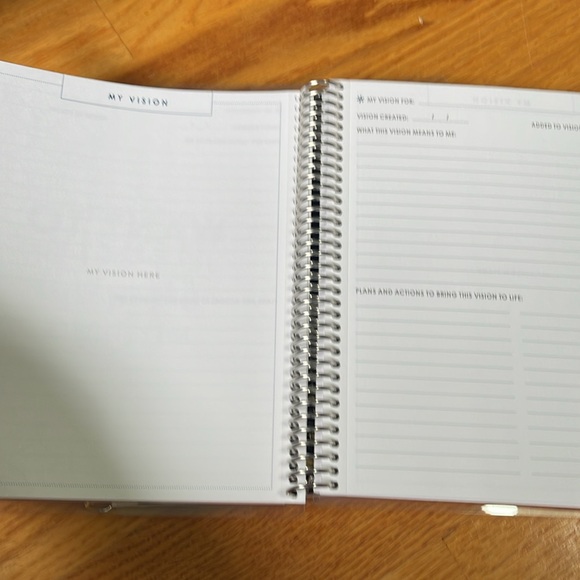 New erin condren guided vision notebook with BONUS grid notebook - never used - Picture 5 of 10